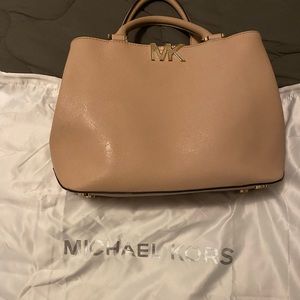 Light pink Michael Kors bag